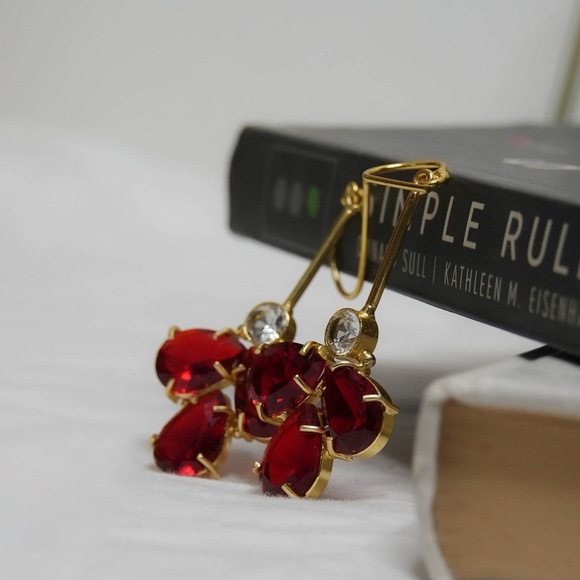 Zara Jewelry - Zara brand new limited edition gold plated brass floral earrings for summer